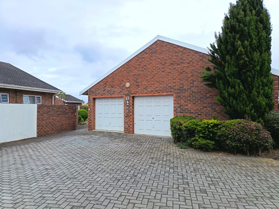 3 Bedroom Property for Sale in Summerstrand Eastern Cape